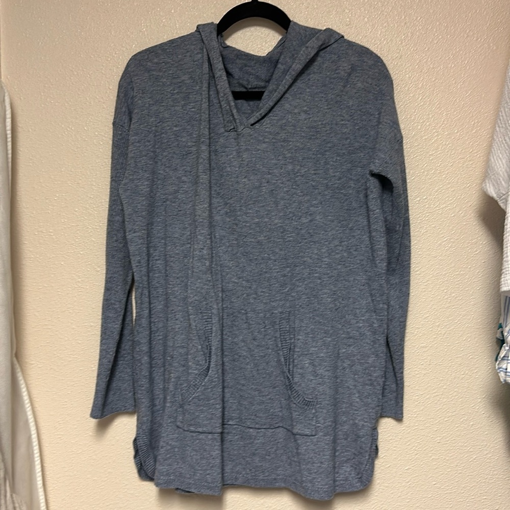 Hooded sweater
